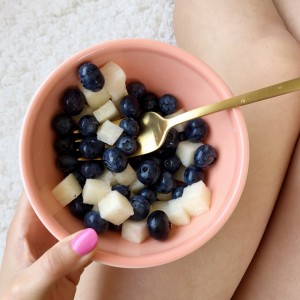 The perfect skinny, summer snack!! Blueberry Jicama Salad on joyfetti.com #JOYFETTI